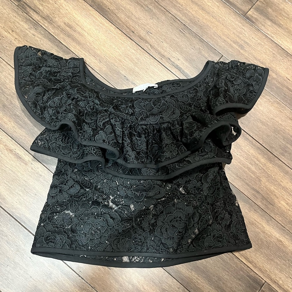 Alexis Black lace off the shoulder top size M